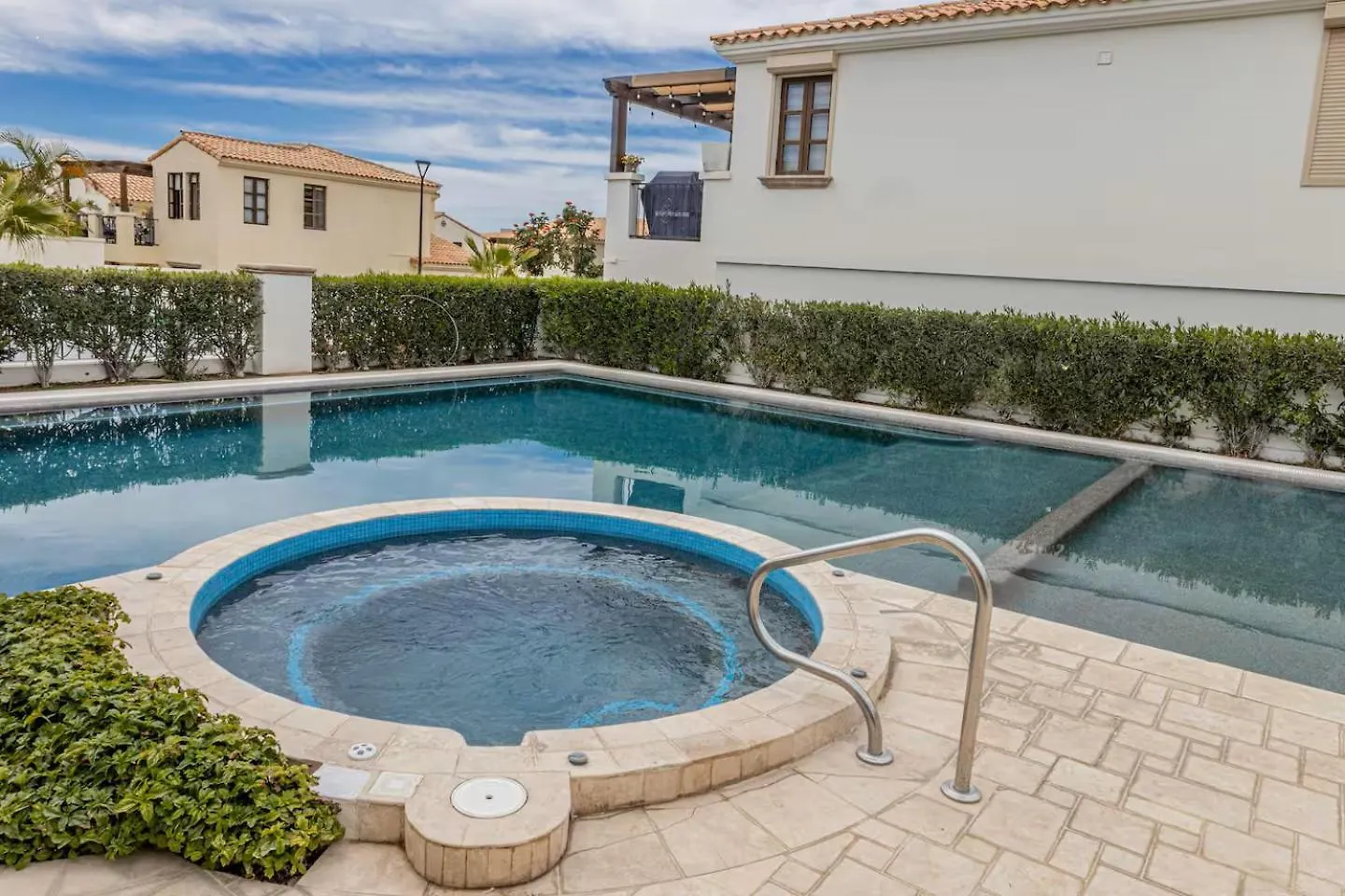 Family Villa With Private Garden & Hot Tub, 10 Min From Medano Beach Cabo San Lucas